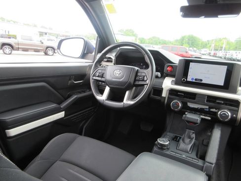 Used 2024 Toyota Tacoma TRD Off-Road AWD/4WD image 23