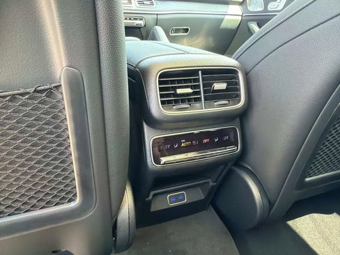 New 2026 Mercedes-Benz GLS 450 4MATIC image 15