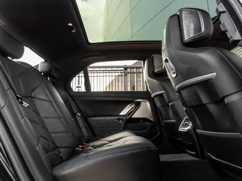 Used 2024 BMW 740i image 41