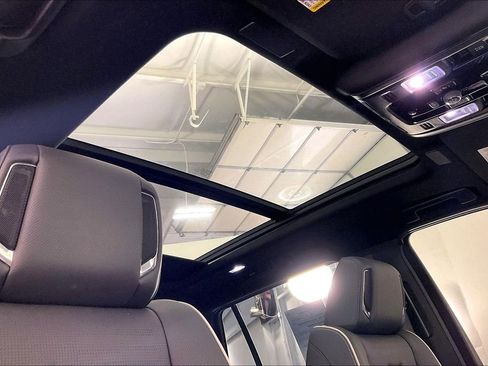 Used 2025 Cadillac Escalade Sport w/ Touring Package image 23