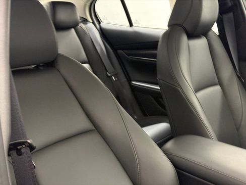 Used 2025 MAZDA MAZDA3 s image 9