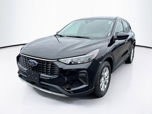 Used 2023 Ford Escape Active w/ Tech Pack #2 AWD/4WD image 1