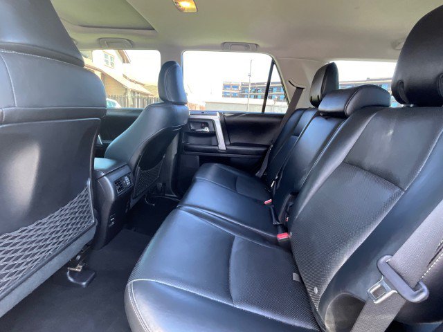 Used 2016 Toyota 4Runner Limited AWD/4WD image 31