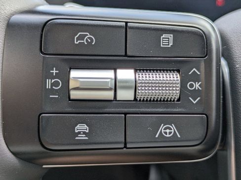 New 2026 Hyundai Ioniq 9 SE image 29