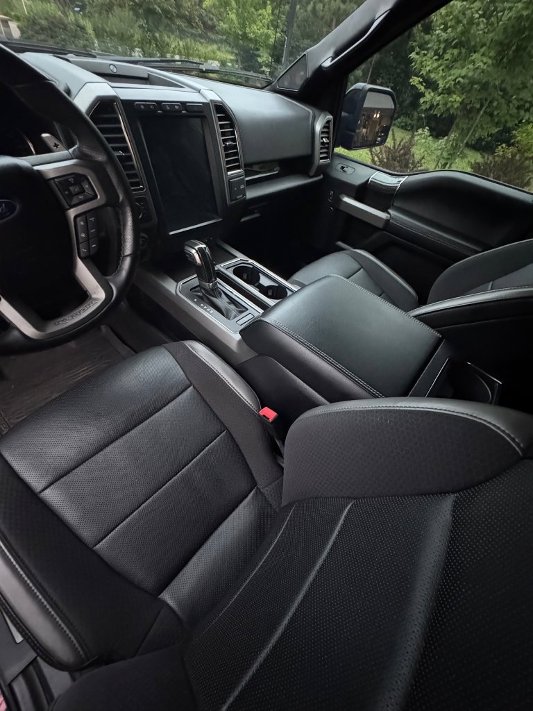 Used 2020 Ford F150 Raptor w/ Equipment Group 802A Luxury AWD/4WD image 20
