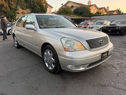 Used 2002 Lexus LS 430 image 3