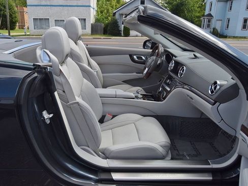 Used 2013 Mercedes-Benz SL 550 image 51