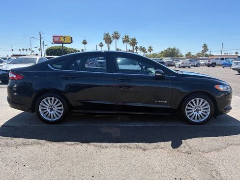 Used 2014 Ford Fusion SE FWD image 9