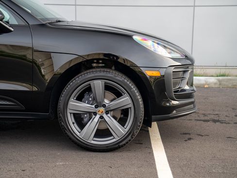 New 2026 Porsche Macan image 9