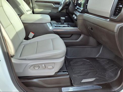 Used 2023 GMC Sierra 1500 SLT w/ SLT Premium Package image 21