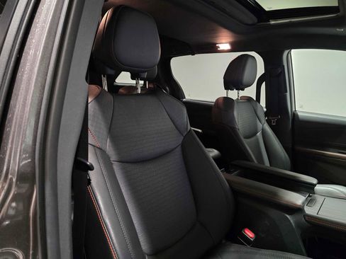 Used 2022 Toyota Sienna XSE w/ XSE Plus Package image 15