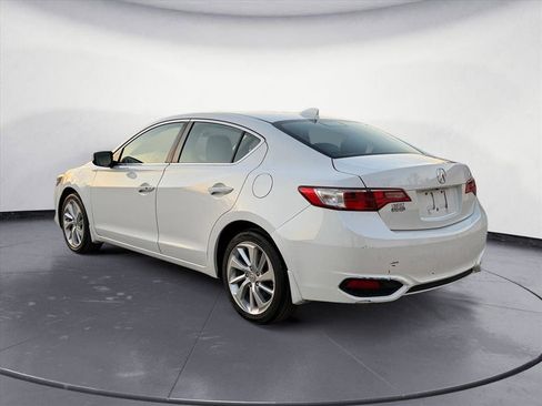 Used 2017 Acura ILX image 4