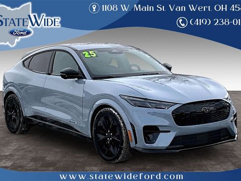 Used 2025 Ford Mustang Mach-E GT image 1