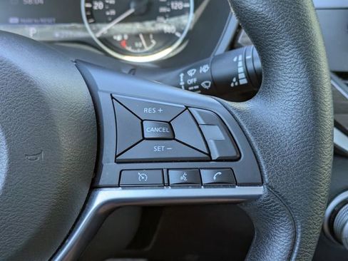 Used 2025 Nissan Altima 2.5 SV FWD image 26