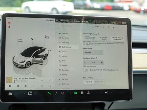Used 2022 Tesla Model 3 Standard Range Plus RWD image 13