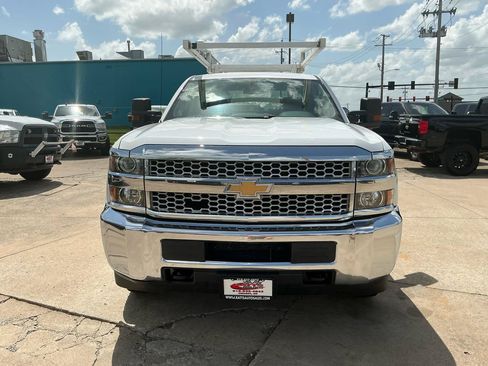 Used 2019 Chevrolet Silverado 2500 W/T w/ WT Convenience Package RWD image 3