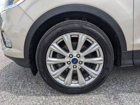 Used 2017 Ford Escape Titanium FWD image 10
