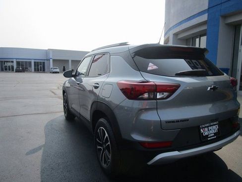 Certified 2024 Chevrolet TrailBlazer LT w/ LT Cold Weather Package image 3