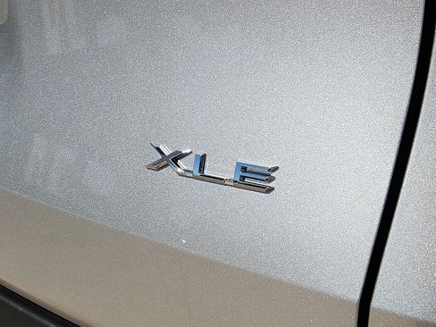 Used 2025 Toyota Grand Highlander FWD image 10