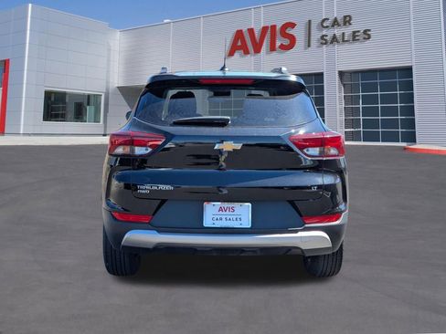 Used 2025 Chevrolet TrailBlazer LT AWD/4WD image 7