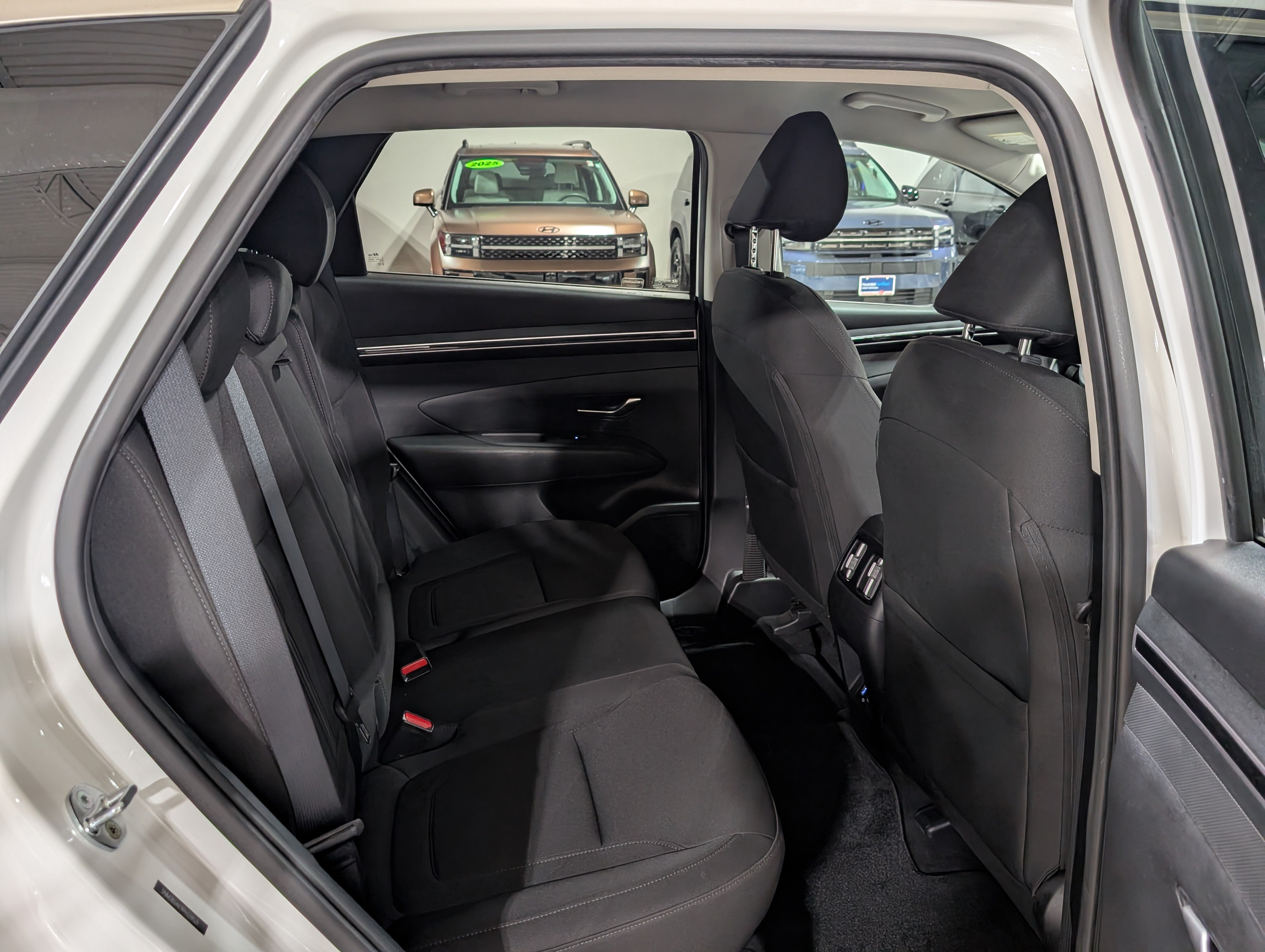Used 2023 Hyundai Tucson SEL FWD image 11