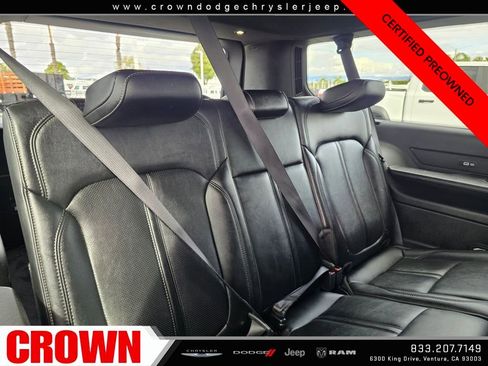 Certified 2024 Jeep Wagoneer L Series II w/ Flexible Seating Group image 15