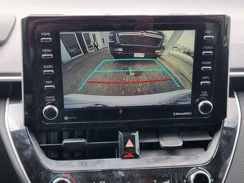 Used 2021 Toyota Corolla LE image 15