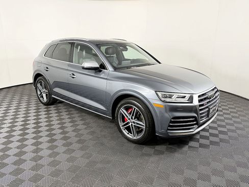 Used 2018 Audi SQ5 Premium Plus w/ S Sport Package image 5