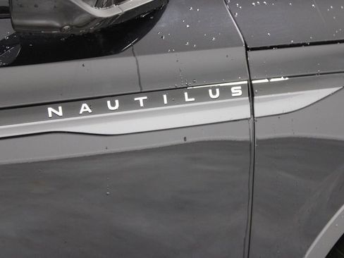 New 2025 Lincoln Nautilus Premier w/ Equipment Group 102A image 11