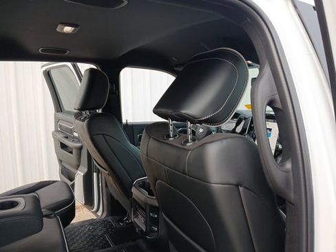 New 2026 RAM 3500 Big Horn w/ Laramie Trim Package AWD/4WD image 18