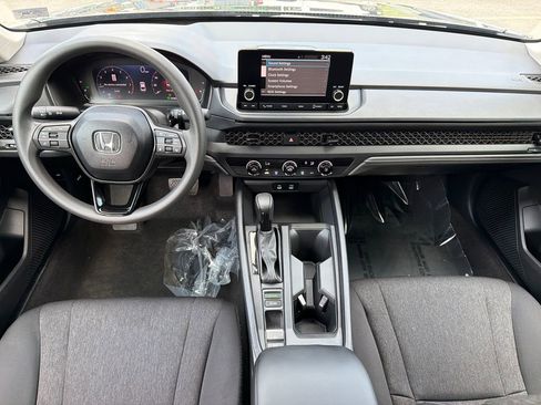 Certified 2025 Honda Accord LX image 14