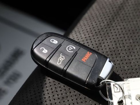 Used 2022 Dodge Durango GT AWD/4WD image 37