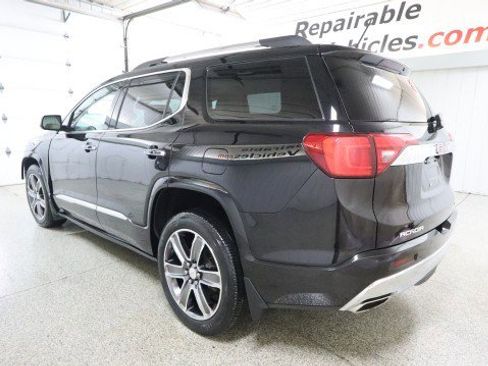 Used 2017 GMC Acadia Denali w/ Technology Package image 3