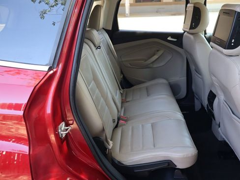 Used 2017 Ford Escape Titanium w/ Equipment Group 301A AWD/4WD image 21