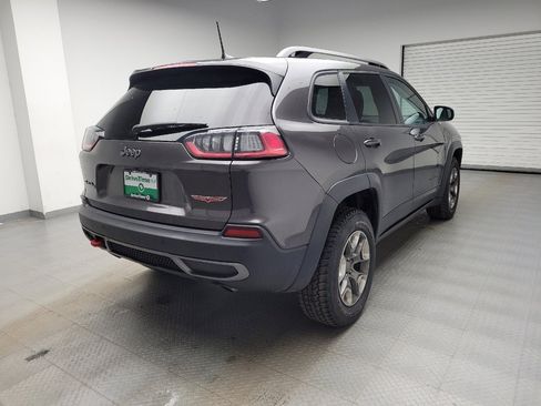 Used 2019 Jeep Cherokee Trailhawk w/ Cold Weather Group image 9