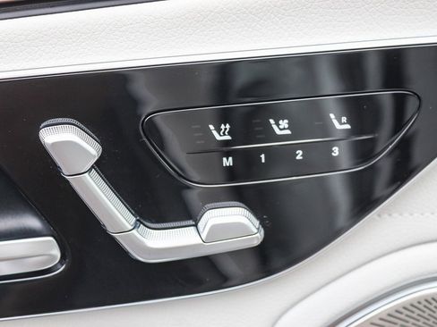 Used 2022 Mercedes-Benz EQS AMG 4MATIC w/ Exclusive Trim Package image 24