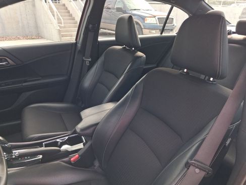 Used 2016 Honda Accord Sport image 10