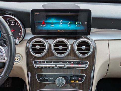 Used 2019 Mercedes-Benz C 300 Sedan image 17