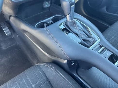 Used 2024 Honda HR-V Sport image 16