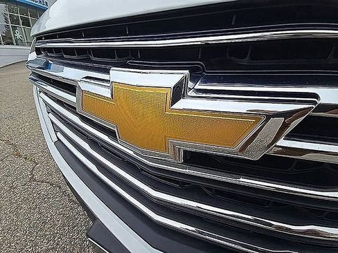 Used 2023 Chevrolet Traverse LT image 67