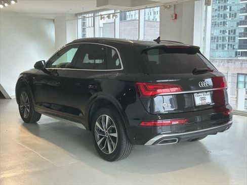 Certified 2025 Audi Q5 2.0T Premium Plus image 6