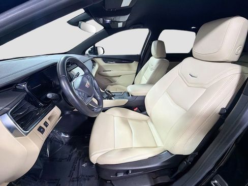 Used 2019 Cadillac XT5 AWD image 23