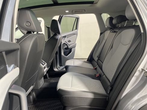 New 2026 Volkswagen Tiguan SE AWD/4WD image 17