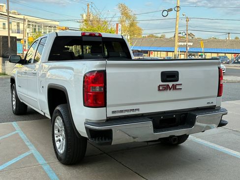Used 2018 GMC Sierra 1500 SLE w/ SLE Value Package AWD/4WD image 4