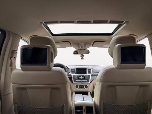 Used 2013 Mercedes-Benz GL 450 4MATIC image 25