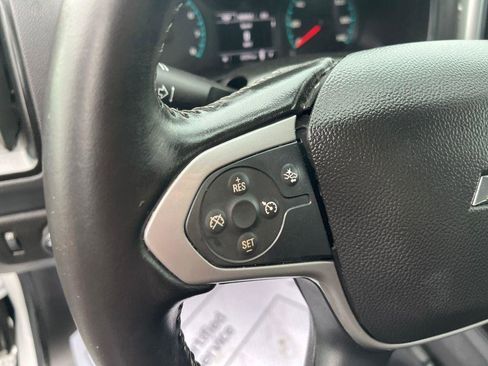 Used 2022 Chevrolet Colorado LT w/ Fleet Safety Package image 11