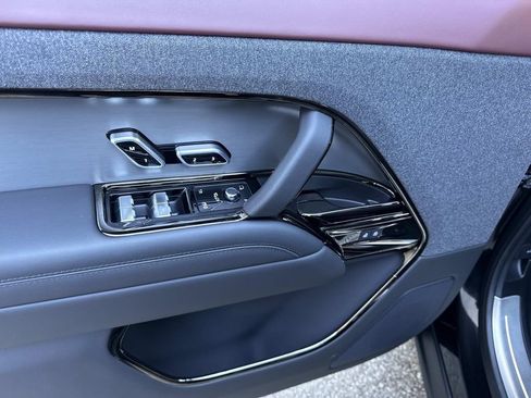 Certified 2025 Land Rover Range Rover Sport Dynamic SE AWD/4WD image 18