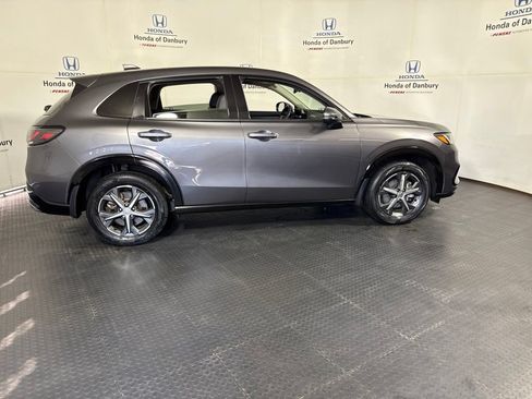 Certified 2024 Honda HR-V EX-L image 3