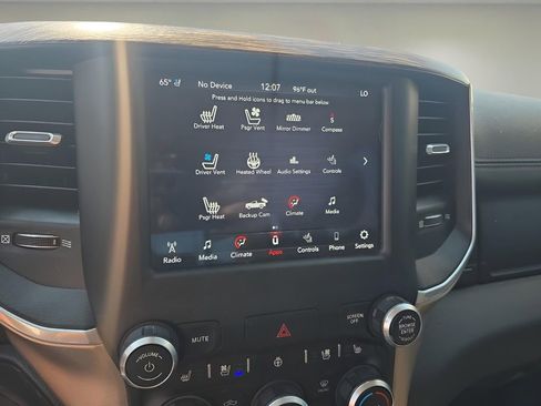 Used 2020 RAM 1500 Laramie image 17