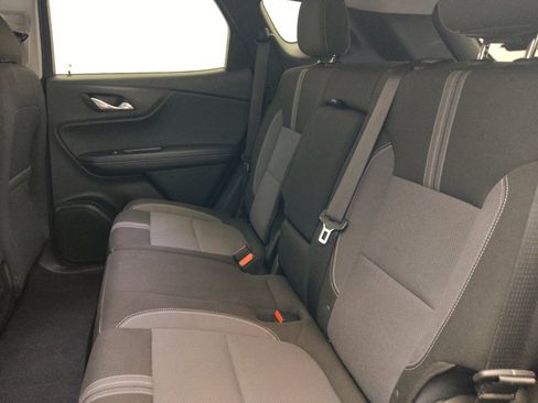 Used 2025 Chevrolet Blazer LT AWD/4WD image 18